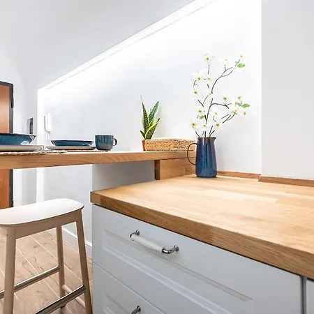 Aeterna Rhome - Domus Piramide Apartmán *