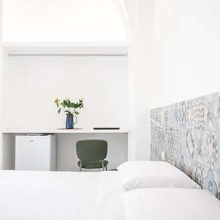 Aeterna Rhome - Domus Piramide *